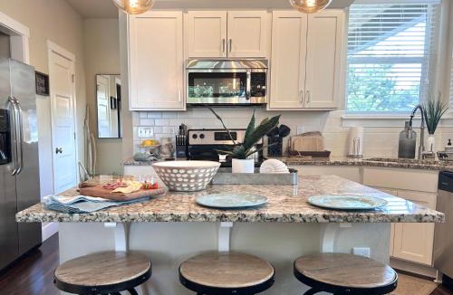 Ocean Shores House | Sip & Sea Beach Cottage