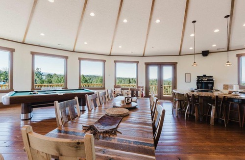 Bend House | Sisters Mountain Retreat with Stunning Views & Deck