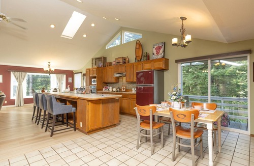 Florence House | Siuslaw River Retreat near Casino & Beach *Pets $