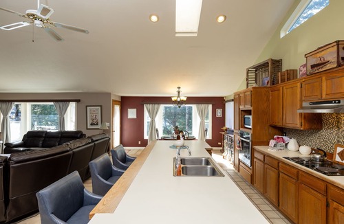 Florence House | Siuslaw River Retreat near Casino & Beach *Pets $