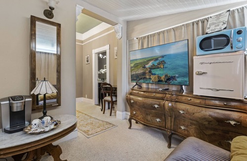 Northside House | SJ Landmark Victoria Historic Building 1bd Unit 5