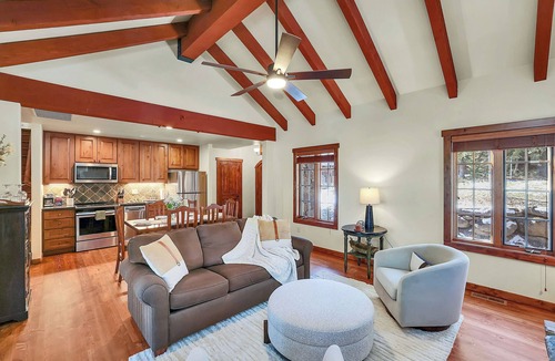 Tamarack Cottage | Ski in/out + golf course front, pet-friendly