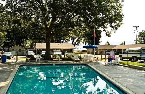 Lakeport Hotel | Skylark Shores Resort