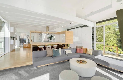 Northwest Portland House | SKYLINE SKYLAB HOUSE LIFE AT 7 DEGREES