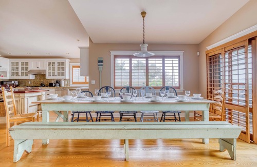 Tolovana Park House | Sleek Luxury Home, Haystack Views, King-Queen Suites, Block From Beach!