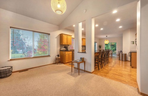 Parkdale House | Slope View - Parkdale Perfection, Views For Miles, Gorgeous!