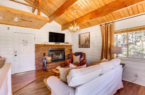Arrowbear Lake House | ‘Snow Valley Hideaway’ Arrowbear Lake Retreat
