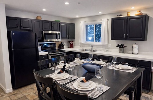 North Park City Condo | Snowblaze 310 Cozy Comfort in the Heart of Park City