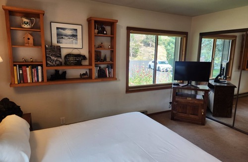 Mammoth Lakes Condo | Snowcreek Resort Vacation Rental 252