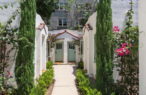 Downtown San Diego Hotel | Sonder The Bungalows
