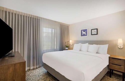 Vancouver Hotel | Sonesta ES Suites Portland Vancouver 41st Street
