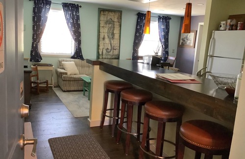 Hammond Hotel | South Jetty Inn