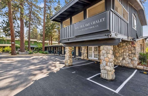 Lakeside Park Apartment | South Lake Chalet #7