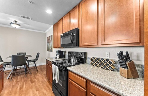Reno/Tahoe Airport Apartment | South Reno 1BR · Pool, Basketball Court & Sauna