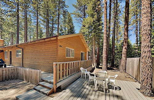Pioneer Trail Cabin | South Tahoe Cabin Near National Forest Hiking, Heavenly Skiing & Beaches!