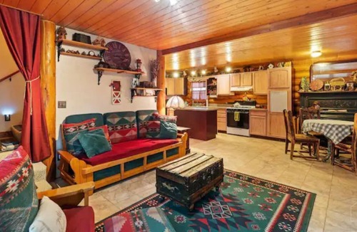 Enoch Cabin | Southern Utah Cedar City Cabin