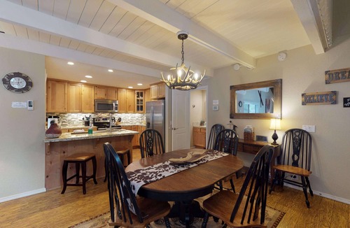 Tennis Village Condo | Spa Side Oasis with Access to Exclusive Golf