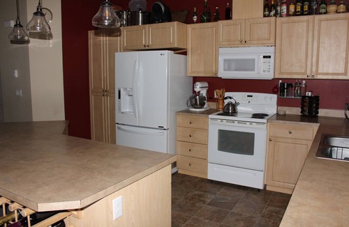 Woodland House | Spacious 2 acre property with beautiful ranch home. Pet-Friendly!