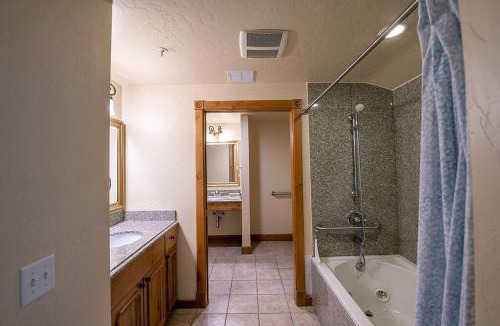 Zermatt Villa | Spacious 2B2B Family Villa Near Park City & Sundance - 5557