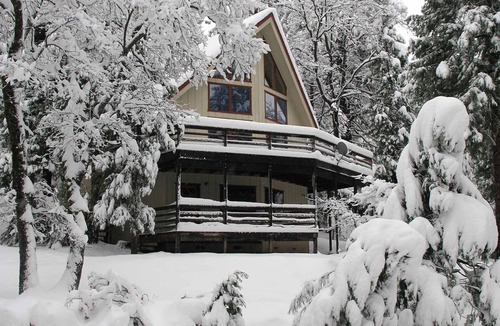 Long Barn Cabin | Spacious 3-Level, 2 BR Plus Loft Mountain Home