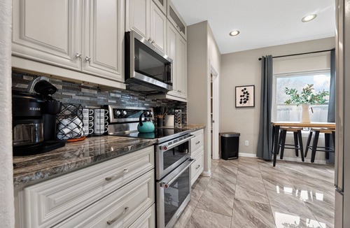Cibolo House | Spacious 5BR - River Float - Pool - Fire Pit