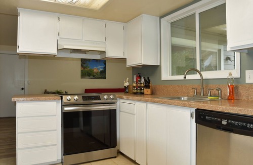 Beaverton House | Spacious and Beautiful Single-Level for 10+