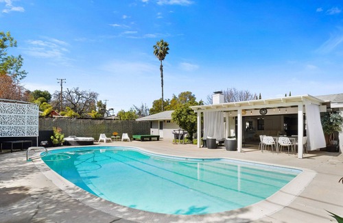 Thousand Oaks House | Spacious Conejo Oaks Home with Gazebo, Pool, & BBQ