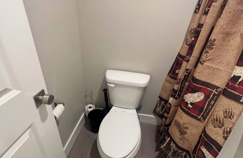 Cedar City House | Spacious cozy home with all the amenities.