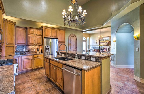 Redlands Cottage | Spacious Grand Junction Home w/Mountain View