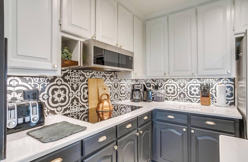 Fort Worth House | Spacious Group Retreat | 3 Kings | Sleeps 25