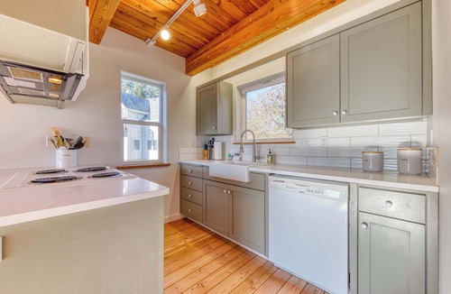 Netarts House | Spacious Homey Dog Friendly House with Fireplace and Beach and Ocean Views