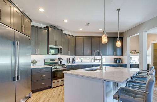 Lakewood House | Spacious Lakewood Home Rental w/ Hot Tub!
