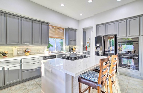 Palm Desert House | Spacious Palm Desert Home w/Patio, Pool & Grill