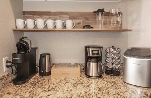 Ponderosa Trails House | Spacious Retreat with 2 Master Suites, Foosball & AC