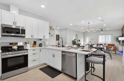 North Las Vegas House | Spacious & Stylish North Las Vegas Villa!