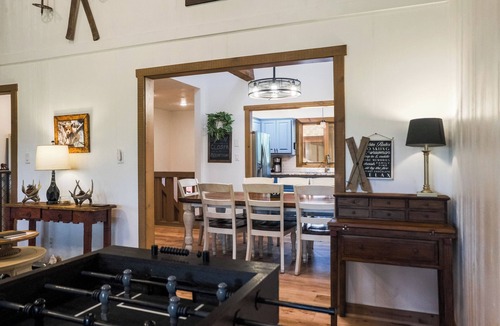 Angel Fire House | Spacious Townhouse, Firepit, Walkable to Park/Golf/Tennis, Foosball, Two Decks