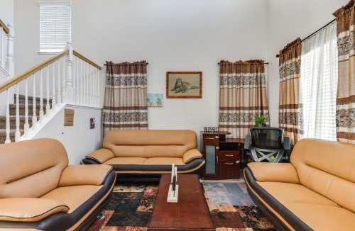 Turlock House | Spacious Turlock Home ~ 1 Mi to University!