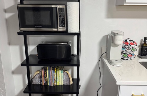 Kearns Apartment | Spacious & Very comfortable 3bed & 1 Bath Basement Apartment in Taylorsville