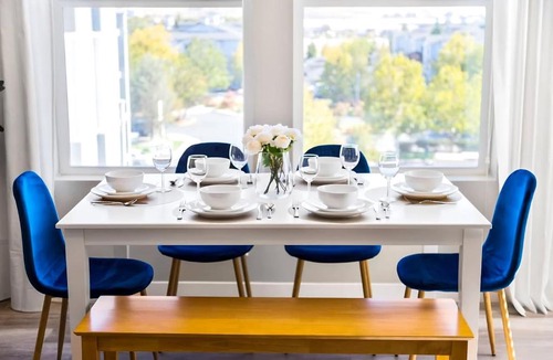 Sparks Apartment | Sparks 1BR Water Views · Spring Season & Views