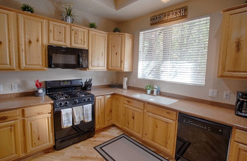Pinetop Cabin | *Special* Groups~PlayArea~Pinetop Mtn Escape