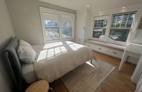 Mount Baker House | Spectacular 5-bedroom house in Seattle w/ WiFi, new furnishings and lake views