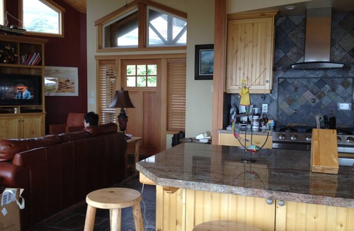 Tolovana Park House | Spectacular Cannon Beach View Home - Life's a Beach