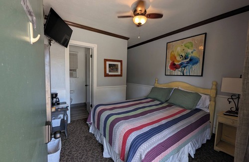 Squaw Valley Cabin | Squaw Valley Motel Room #5