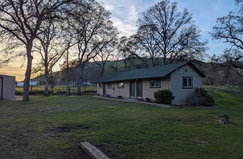 Squaw Valley Cabin | Squaw Valley Motel Room #5
