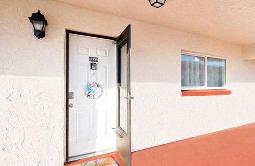 Crescent Beach Apartment | St Augustine Beach 2 bedroom 2 bath beach condo
