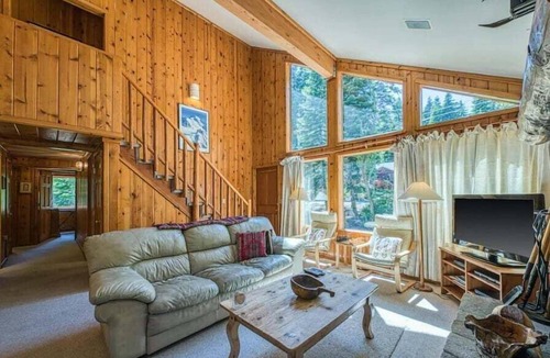 Ridgewood House | Stargazer Chalet in Carnelian Bay