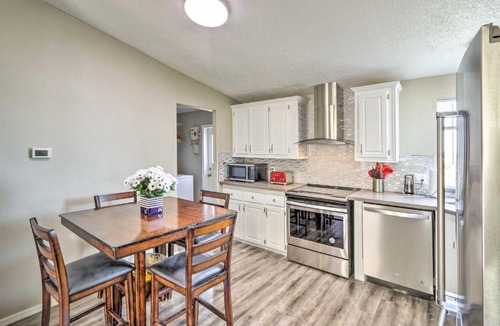 Maricopa House | Stargazing Haven Remote Escape with Views!