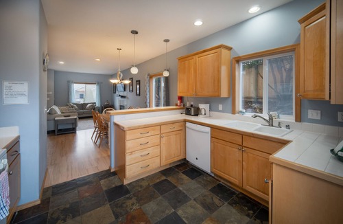 Seaside House | Stay 2 blocks from the beach in this 4 bedroom moments from downtown Seaside!