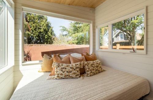 Alberta Arts District House | Stay Portland - Mesa Tiny House Oasis on Alberta