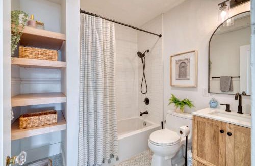 Belmont House | Stay Portland - Renewed 1910 Classic Craftsman - 95 WalkScore
